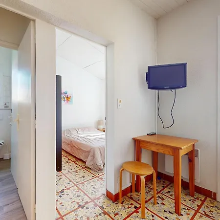 Beautiful In With Jacuzzi Holiday home *