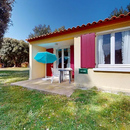 Cozy Home In Saint-Savinien